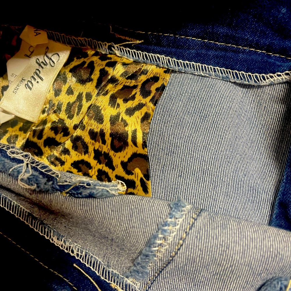 Lydia brand new shorts